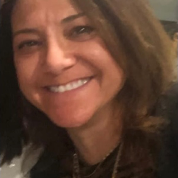 Meet your Posher, Marni - Picture 2 of 2